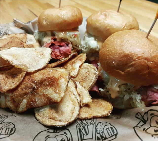 Reuben Sliders (3).